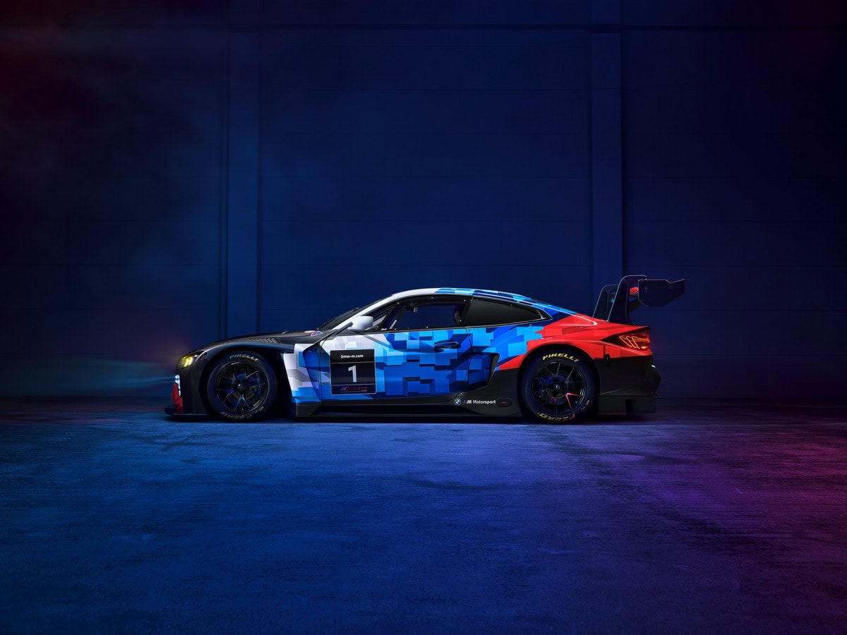 BMW M4 GT3 EVO 2025 presentata alla 24 Ore del Nürburgring
