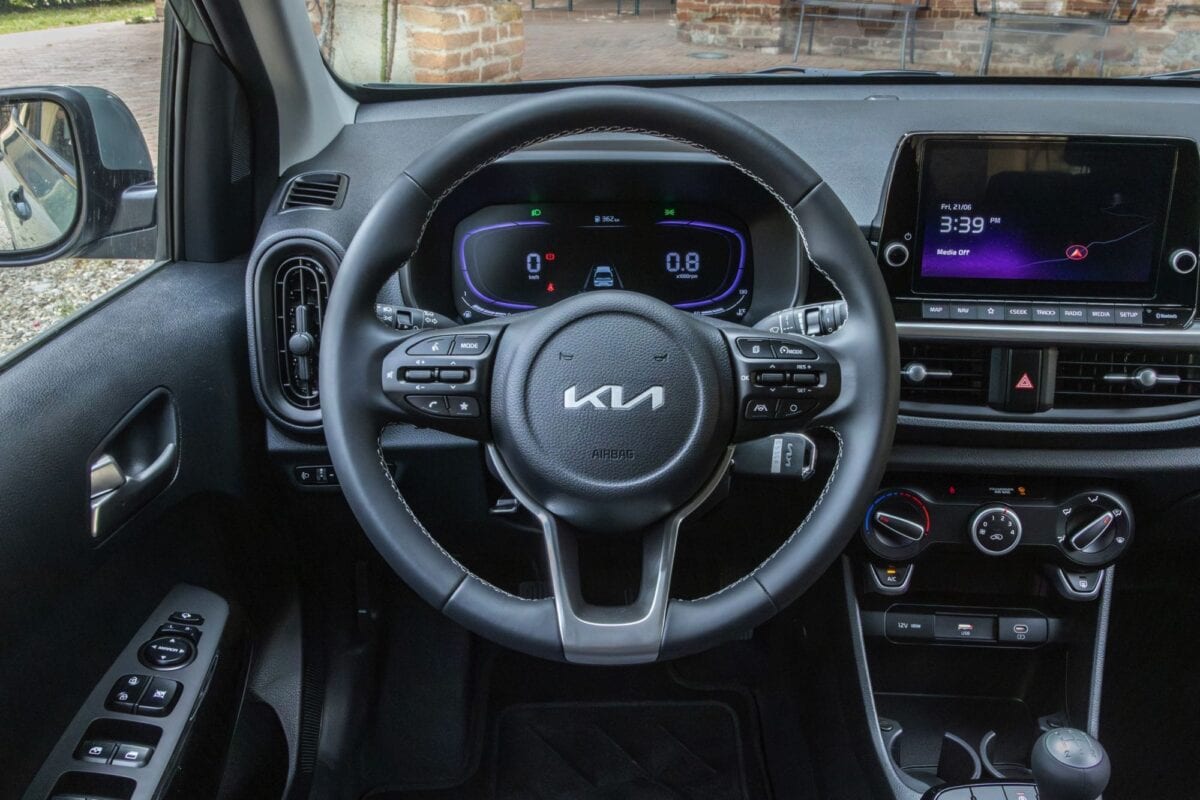 Kia Picanto 2024 interni