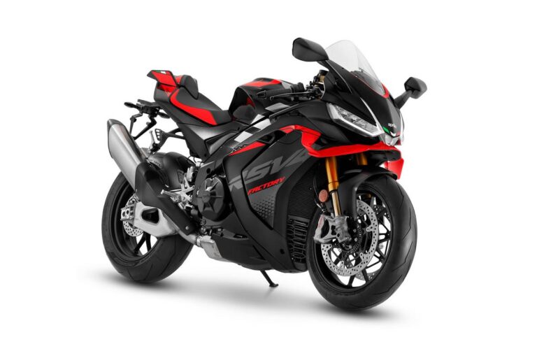 Aprilia RSV4 e RSV4 Factory 2025 motore e caratteristiche