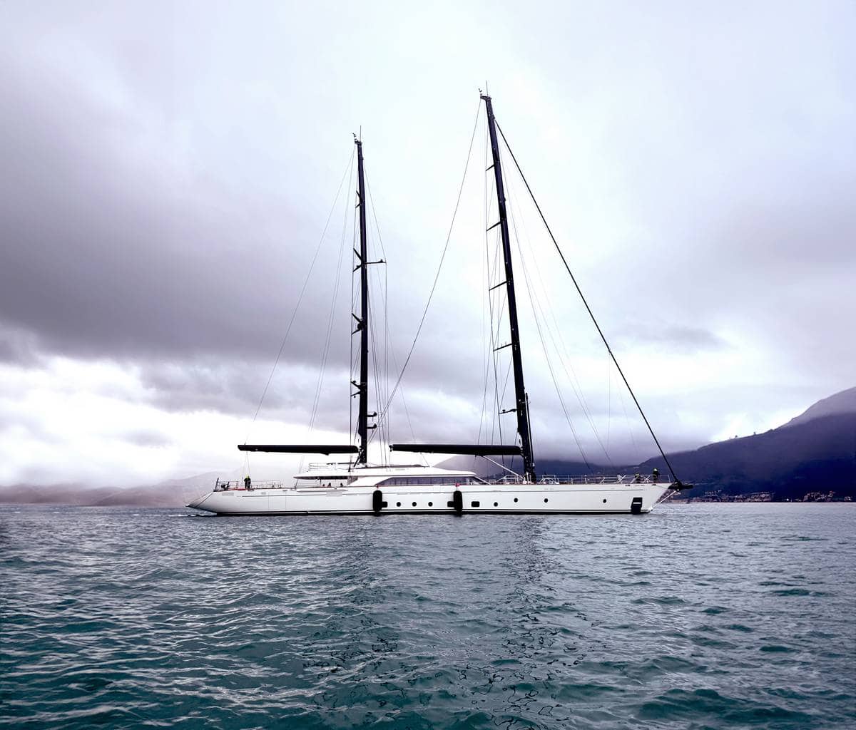 Perini Navi Katana