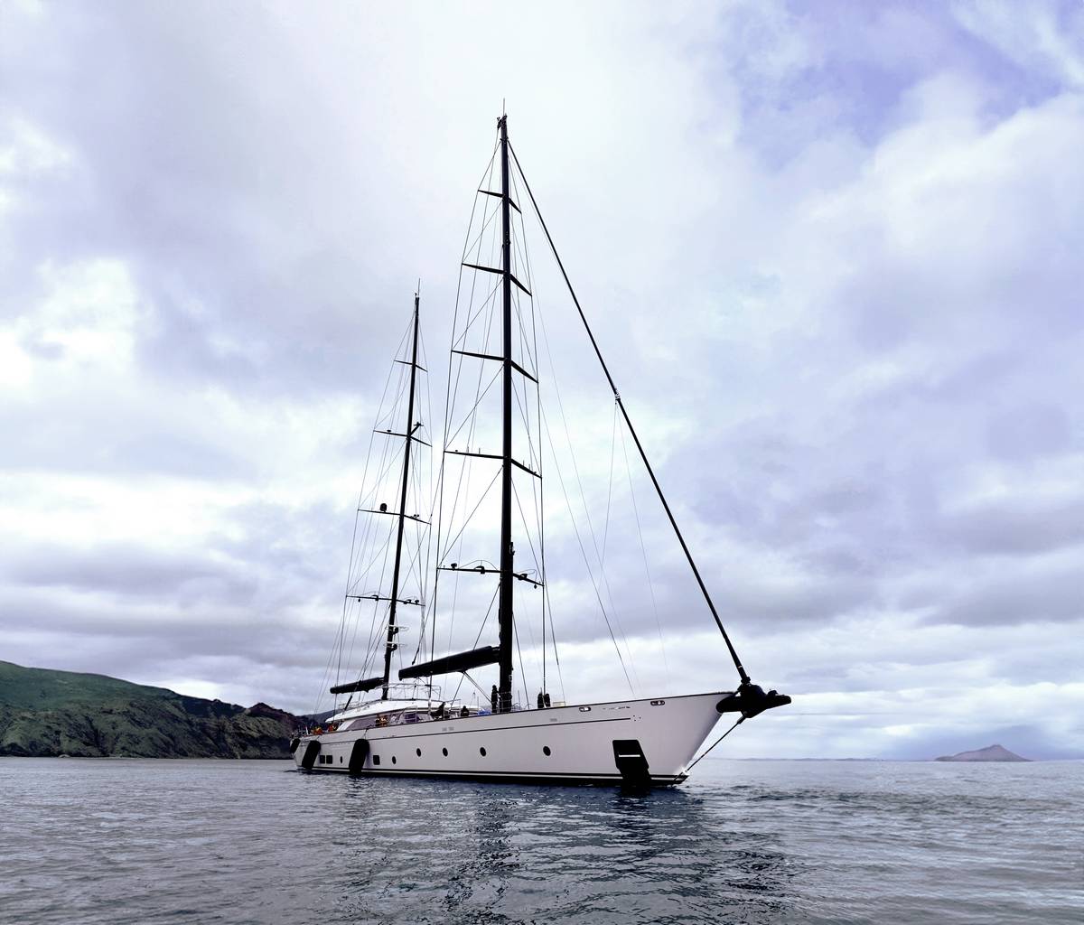 Perini Navi Katana