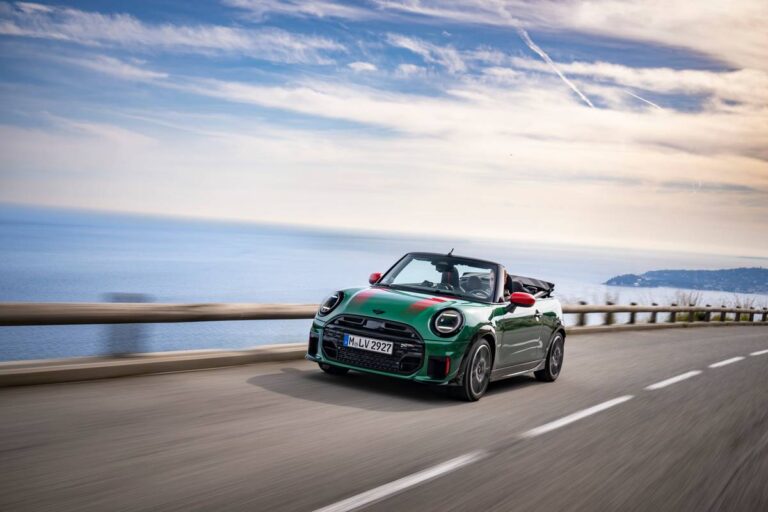 Mini John Cooper Works Cabrio: guida sportiva a cielo aperto