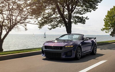 Ford Mustang Dark Horse SC Convertible: 806 CV con il cielo aperto