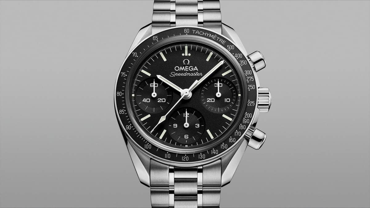 Omega presenta il nuovo Speedmaster 38 mm, un cronografo maschile con design moderno e prezzi da 6.400 euro