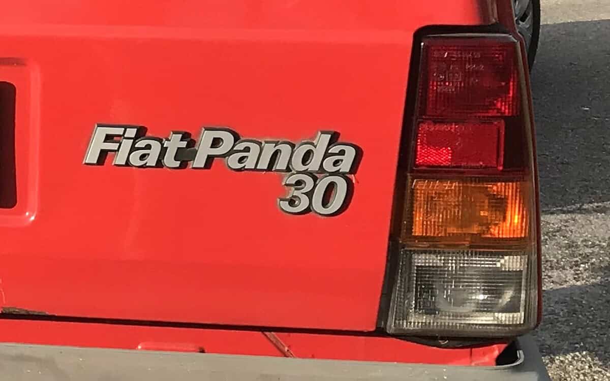 A New York una Fiat Panda del 1998 è diventata un bar: nel bagagliaio fa 200 caffè espresso al giorno
