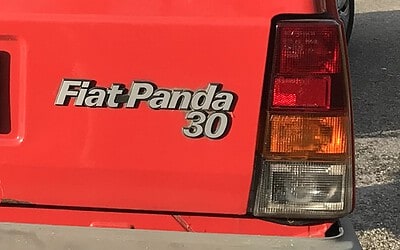 A New York una Fiat Panda del 1998 è diventata un bar: nel bagagliaio fa 200 caffè espresso al giorno