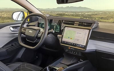 L’auto rende anche dopo la vendita: perchè Ford e GM portano l’AI su milioni di modelli già in strada