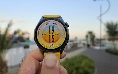 Huawei Watch GT 7, la prova: 21 giorni di autonomia e funzioni per sci e ciclismo