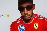 Ray-Ban Ferrari Monza Edition 2026: il rosso di Schumacher torna in pista