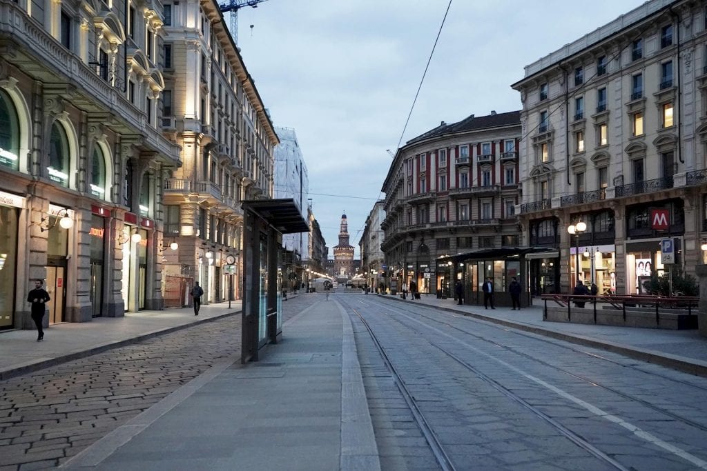 A Milano c’è chi vuole davvero precludere la città alle auto